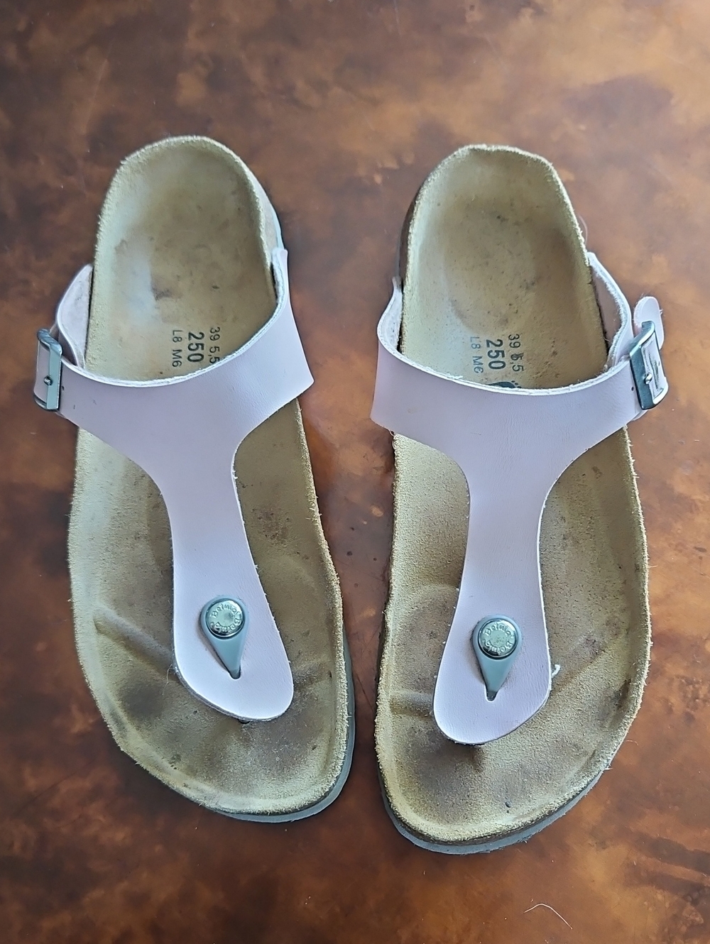 Betula Birkenstock Sandals Pink size 8 gizeh t strap